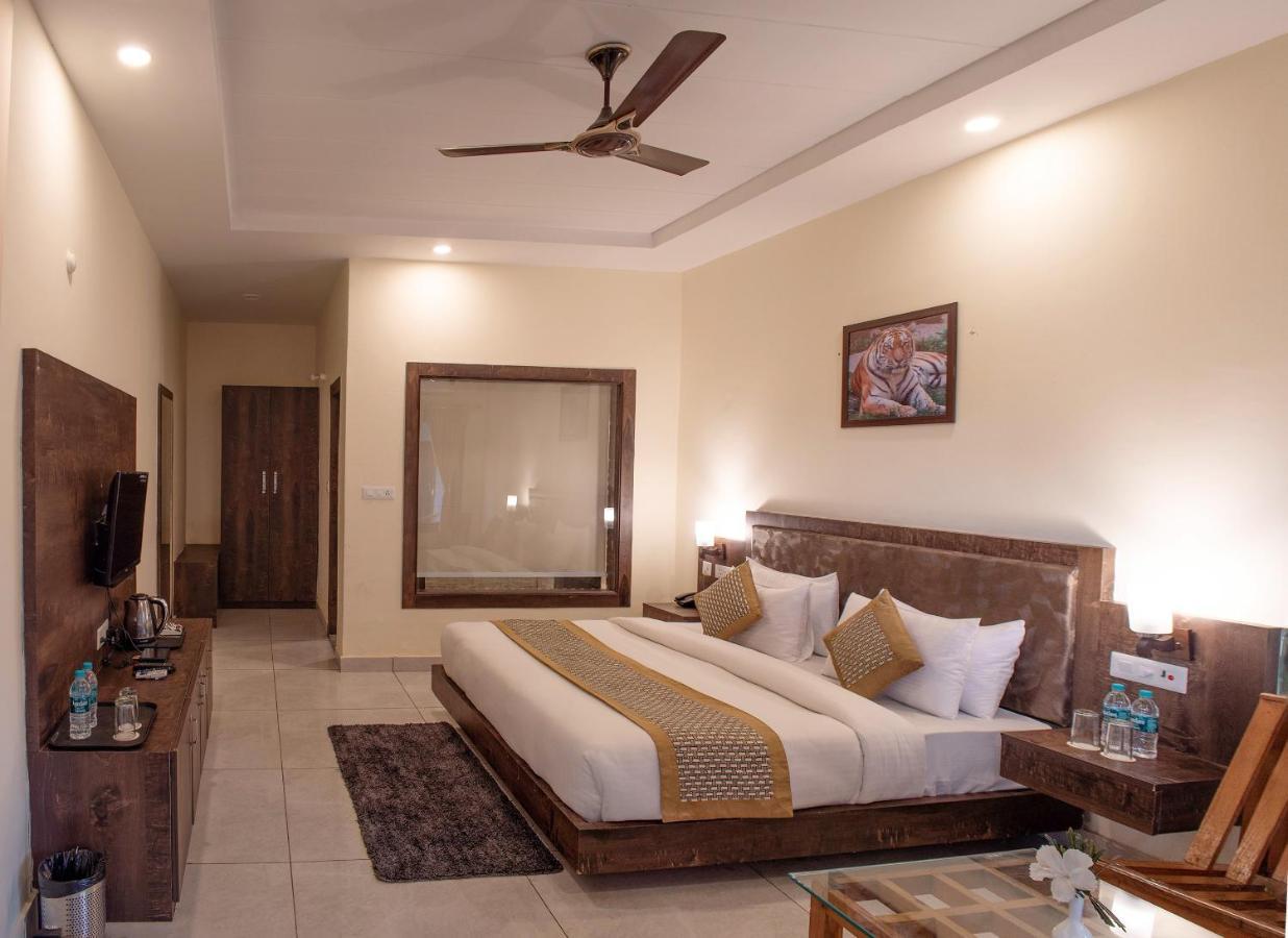 Vow Resorts & Spa, The Corbett Wilderness Rāmnagar Buitenkant foto